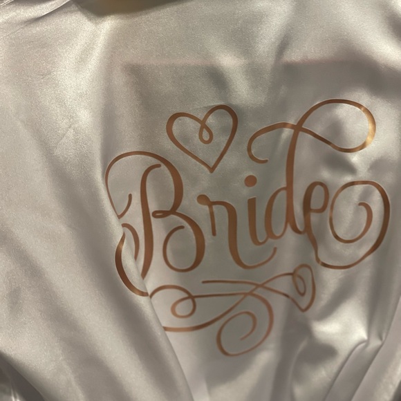 Bride Robe (L/XL) - Picture 3 of 6